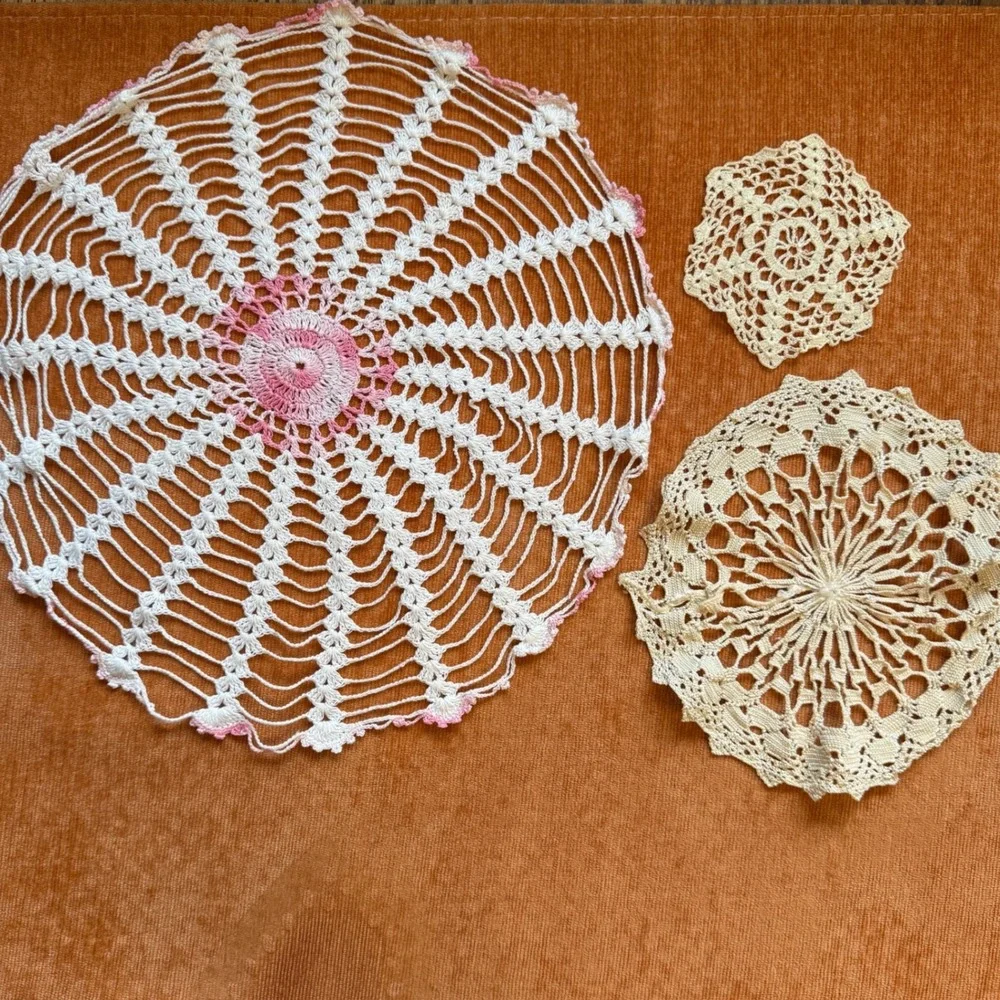 Handmade Crocheted‎ Doilies Set of 3 White Pink Accent Table Decor